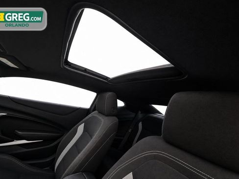 Used 2022 Chevrolet Camaro LT RWD image 15