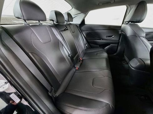 Used 2023 Hyundai Elantra Limited FWD image 35