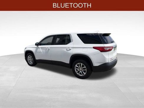 Used 2021 Chevrolet Traverse LS AWD/4WD image 4