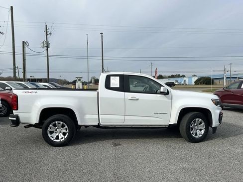 Used 2022 Chevrolet Colorado LT w/ Safety Package AWD/4WD image 7