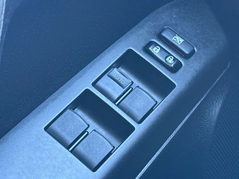 Used 2017 Toyota RAV4 LE image 37