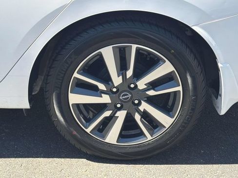 Used 2024 Nissan Versa S w/ S Plus Package FWD image 8