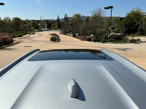 Used 2023 Nissan Rogue SV w/ SV Premium B Package image 17