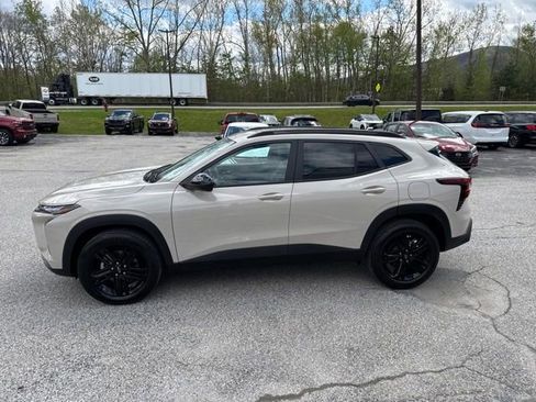 New 2026 Chevrolet Trax ACTIV FWD image 21