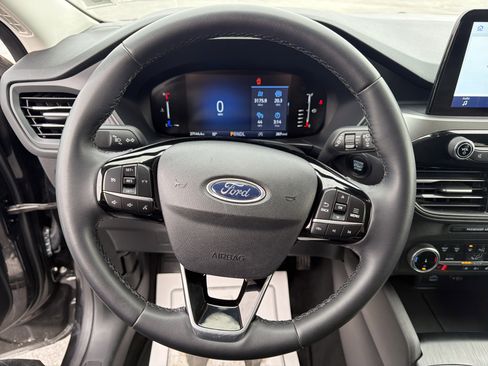 Used 2023 Ford Escape Active image 18