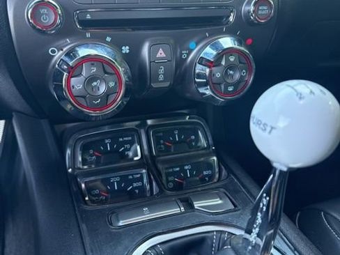 Used 2010 Chevrolet Camaro SS w/ RS Package RWD image 9