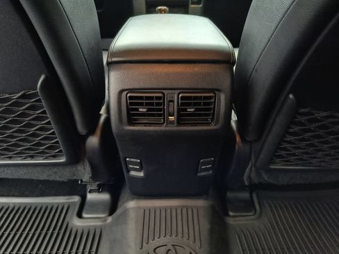 Used 2019 Toyota 4Runner Limited AWD/4WD image 23