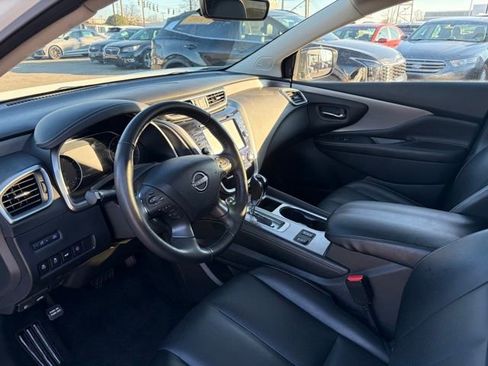 Used 2024 Nissan Murano SL image 17