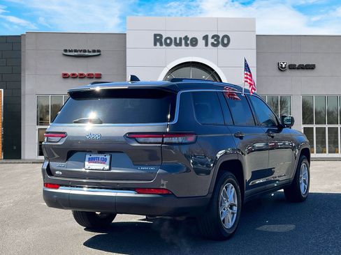 Used 2023 Jeep Grand Cherokee L Laredo w/ Luxury Tech Group I AWD/4WD image 4