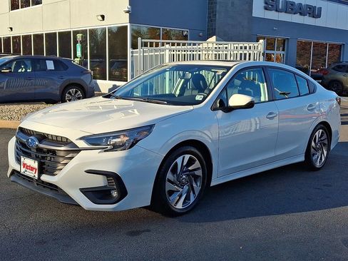 Used 2023 Subaru Legacy Limited image 3