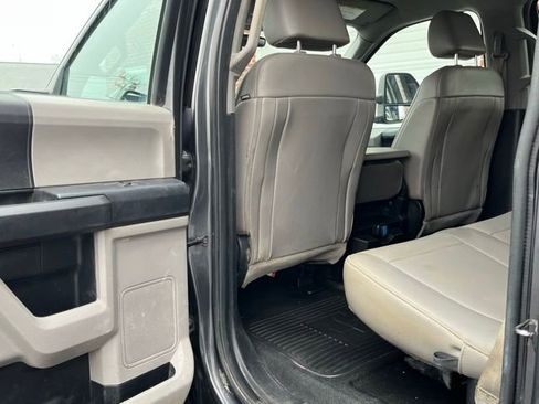 Used 2019 Ford F550 4x4 Crew Cab Super Duty w/ Power Equipment Group image 20