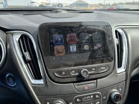 Used 2016 Chevrolet Malibu Premier w/ Driver Confidence Package II image 8