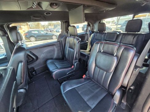 Used 2018 Dodge Grand Caravan GT image 14