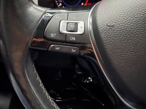 Used 2018 Volkswagen Atlas SEL Premium AWD/4WD image 24