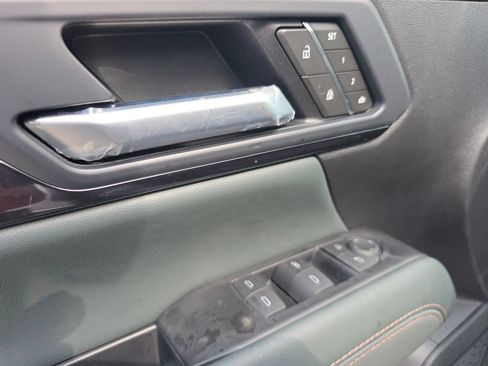 New 2027 GMC Terrain AT4 w/ Convenience Package III AWD/4WD image 28