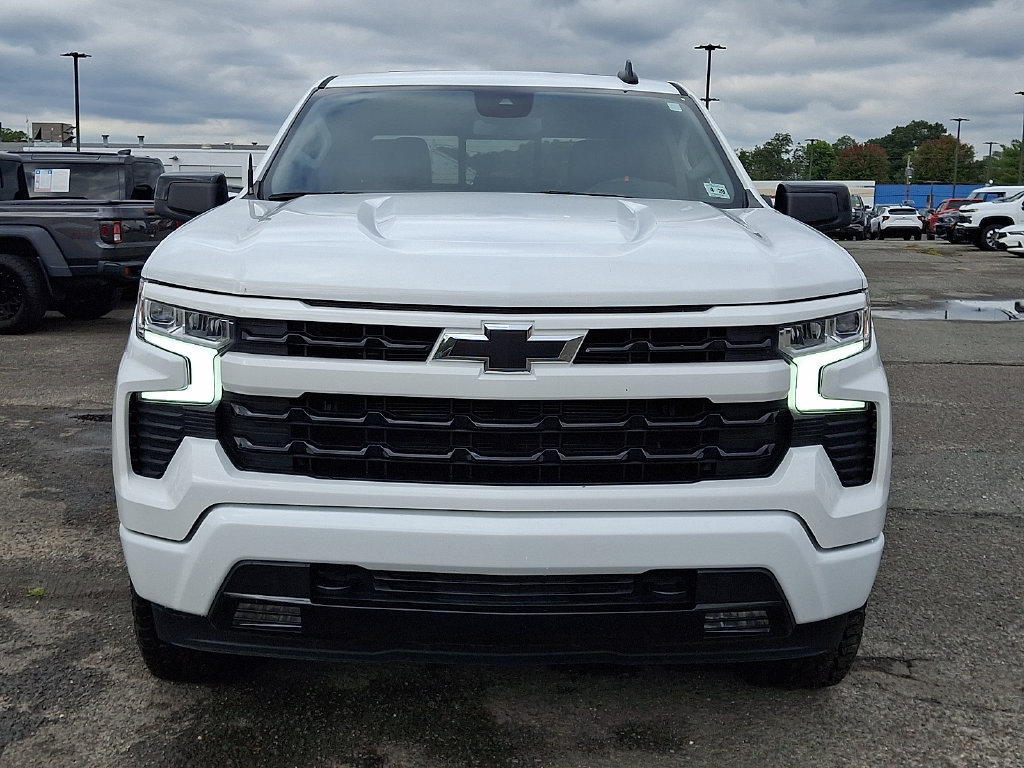 Used 2024 Chevrolet Silverado 1500 RST w/ Convenience Package II AWD/4WD image 4