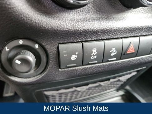 Used 2018 Jeep Wrangler Unlimited Sport S image 27