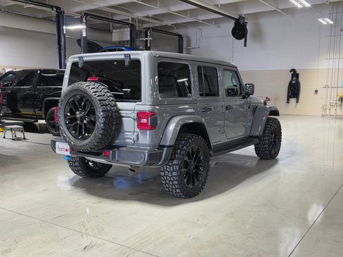 Used 2023 Jeep Wrangler Unlimited Sahara w/ Safety Group AWD/4WD image 7