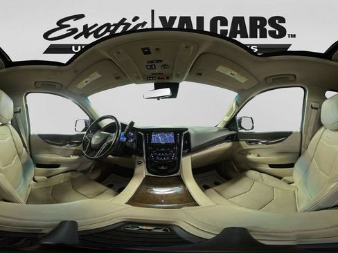 Used 2018 Cadillac Escalade ESV Premium Luxury AWD/4WD image 47