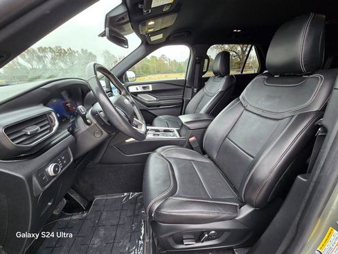 Used 2020 Ford Explorer ST w/ Premium Technology Package image 10