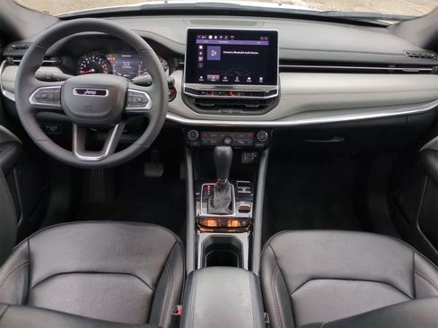 Certified 2024 Jeep Compass Limited image 15