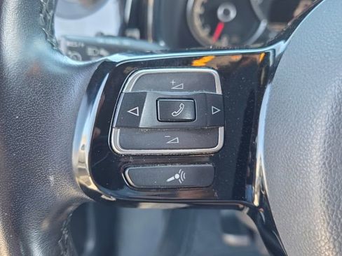 Used 2019 Volkswagen Beetle 2.0T S FWD image 20