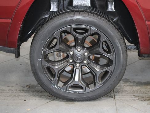 Used 2021 RAM 1500 Limited w/ Night Edition image 14