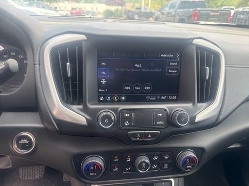 Used 2023 GMC Terrain SLT FWD image 11