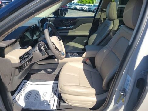 Certified 2024 Lincoln Corsair AWD w/ Equipment Group 101A image 4