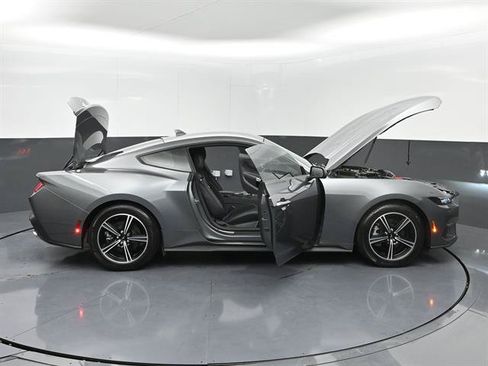 Certified 2025 Ford Mustang Coupe RWD image 49