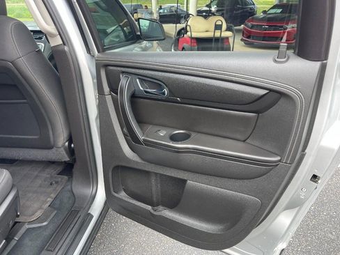 Used 2016 GMC Acadia SLE AWD/4WD image 15