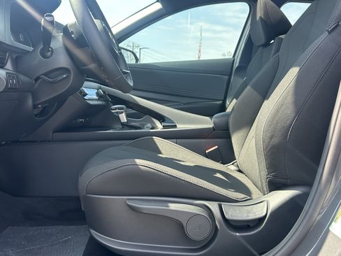 New 2026 Hyundai Elantra SEL Sport Premium w/ Cargo Package FWD image 11