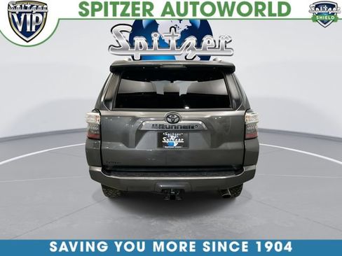 Used 2016 Toyota 4Runner SR5 AWD/4WD image 9