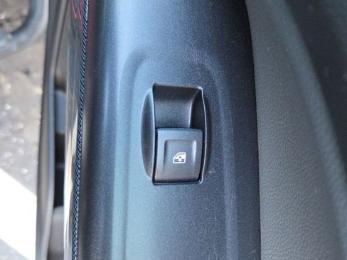 Used 2020 Chevrolet Colorado Z71 image 28