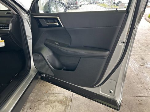 New 2026 Mitsubishi Outlander SE image 25