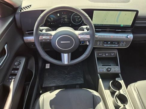 New 2026 Hyundai Kona Limited FWD image 8
