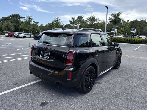 Used 2022 MINI Cooper Countryman S w/ Premium Package FWD image 3