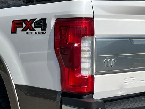 Used 2019 Ford F250 King Ranch w/ King Ranch Ultimate Package AWD/4WD image 12