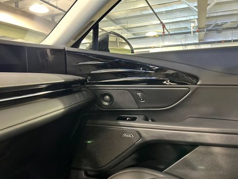 Used 2026 Lincoln Nautilus Premier w/ Equipment Group 102A AWD/4WD image 20