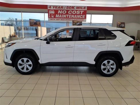 New 2025 Toyota RAV4 LE image 2