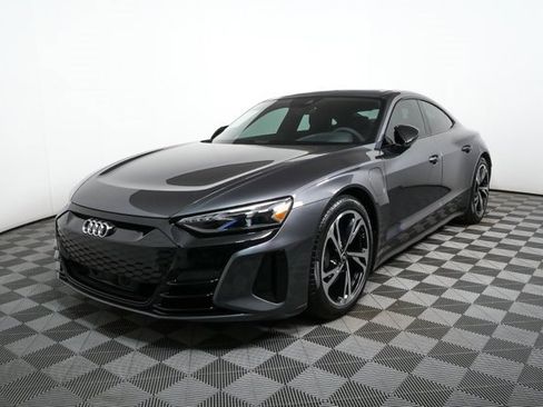 Used 2022 Audi e-tron GT Premium Plus w/ Performance Package image 32
