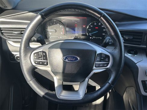 Used 2023 Ford Explorer XLT w/ Equipment Group 202A image 41