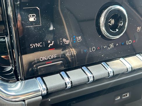 New 2026 GMC Yukon XL Elevation image 26