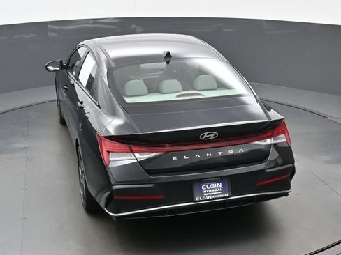 Used 2025 Hyundai Elantra SEL w/ Cargo Package FWD image 36
