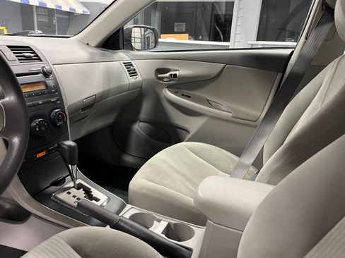 Used 2010 Toyota Corolla FWD image 17