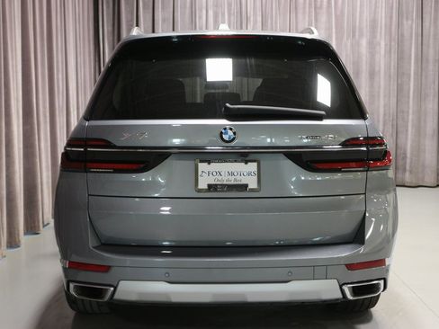 Certified 2023 BMW X7 xDrive40i w/ Executive Package image 10