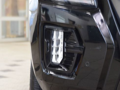 Used 2023 GMC Yukon AT4 w/ AT4 Premium Plus Package image 14