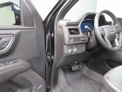 Used 2024 GMC Yukon AT4 image 55