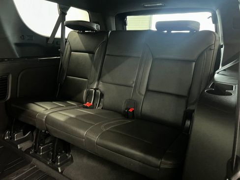 Used 2024 Chevrolet Suburban High Country image 22