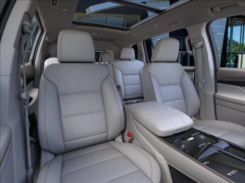 New 2026 Buick Enclave Avenir FWD image 16